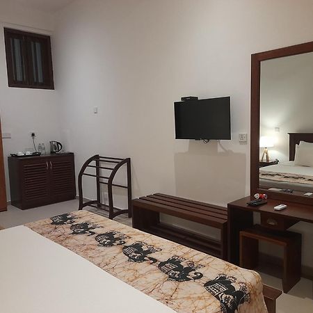 Tranquil Hotell Hikkaduwa Exteriör bild